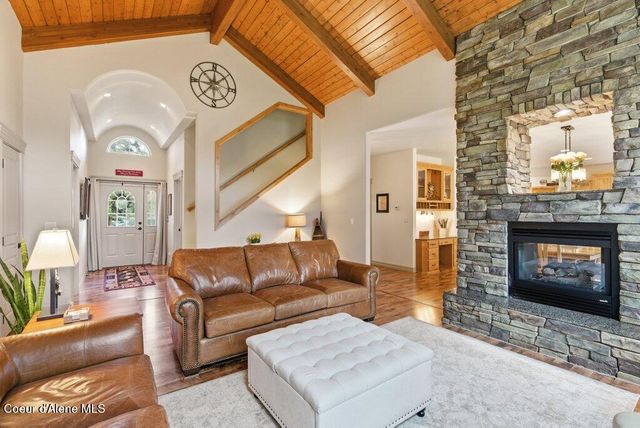 12377 N Bradbury DR, Hayden, ID 83835