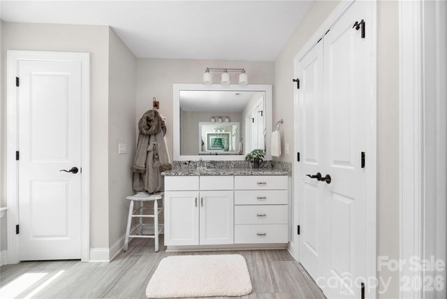 123 Country Lake Drive, Mooresville, NC 28115