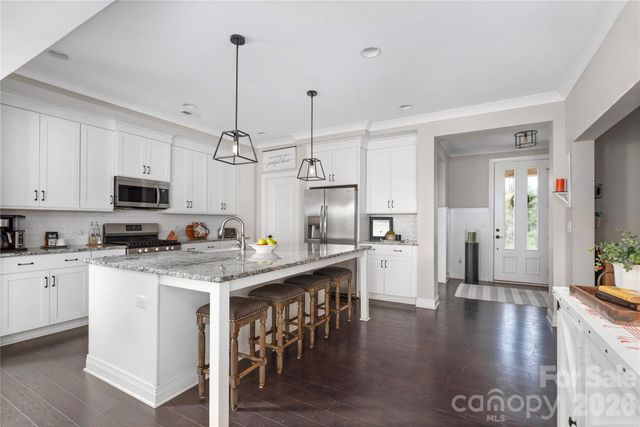 123 Country Lake Drive, Mooresville, NC 28115