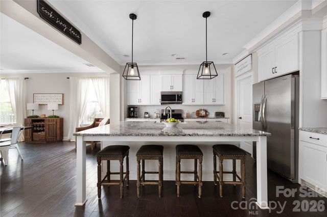 123 Country Lake Drive, Mooresville, NC 28115