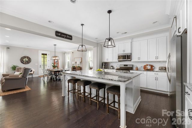 123 Country Lake Drive, Mooresville, NC 28115