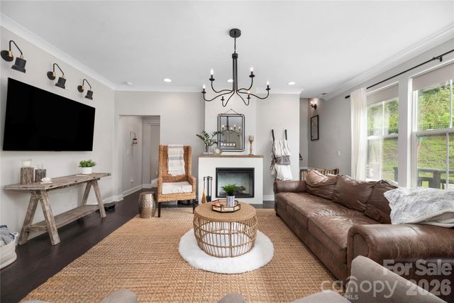 123 Country Lake Drive, Mooresville, NC 28115