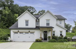 123 Country Lake Drive, Mooresville, NC 28115