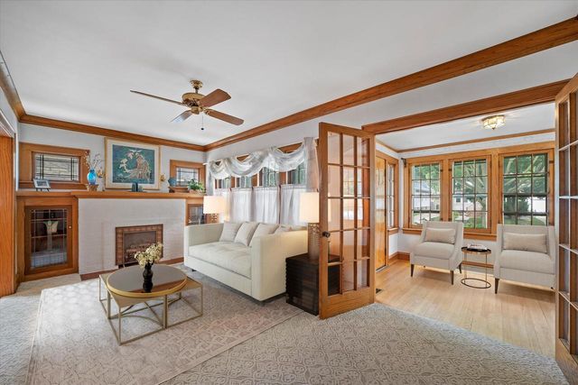 2462 N 70th STREET, Wauwatosa, WI 53213