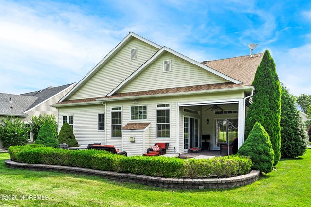 3 Spring Lake Boulevard, Waretown, NJ 08758