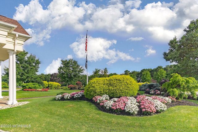 3 Spring Lake Boulevard, Waretown, NJ 08758