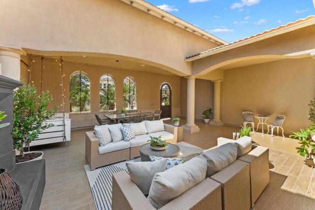 939 Bluejack Rd, Encinitas, CA 92024