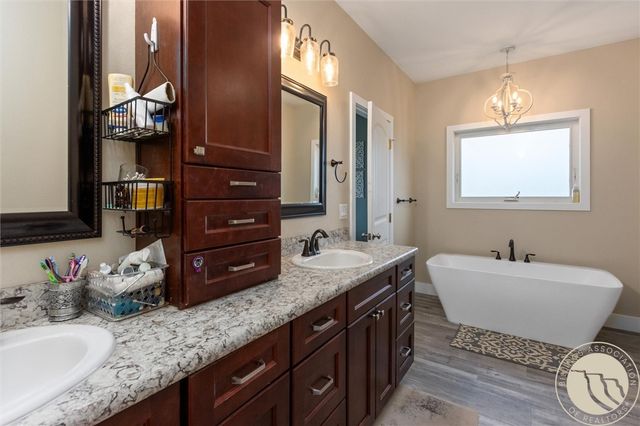 5400 Blue Horizon Drive, Huntley, MT 59037