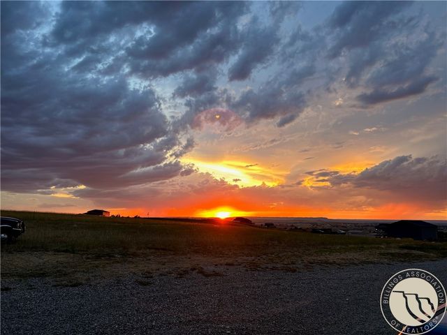 5400 Blue Horizon Drive, Huntley, MT 59037