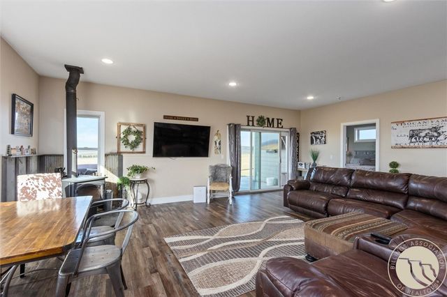 5400 Blue Horizon Drive, Huntley, MT 59037