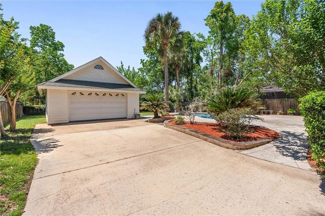 10 Bienville Avenue, Mobile, AL 36606