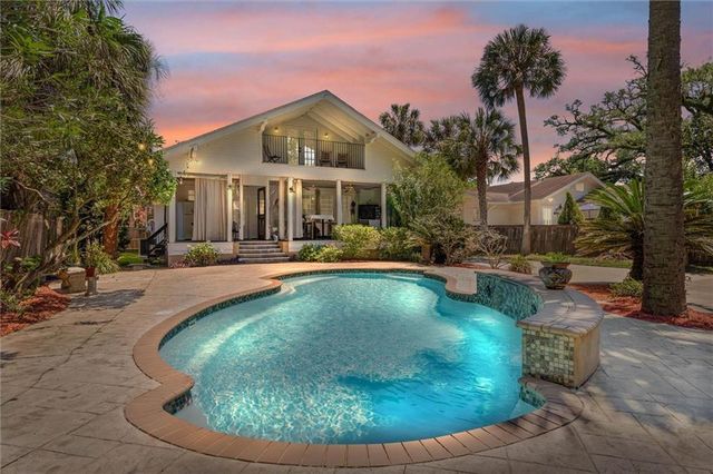10 Bienville Avenue, Mobile, AL 36606