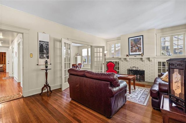 10 Bienville Avenue, Mobile, AL 36606