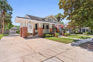 10 Bienville Avenue, Mobile, AL 36606