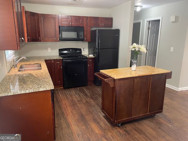 2644 Farn Drive, Ellenwood, GA 30294