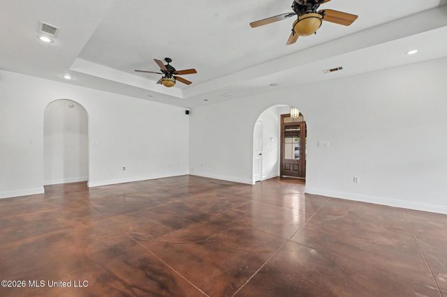 246 Pine Driveway, Bay Saint Louis, MS 39520