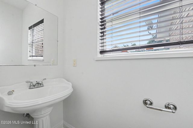 246 Pine Driveway, Bay Saint Louis, MS 39520