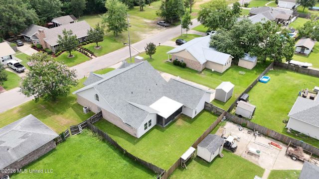 246 Pine Driveway, Bay Saint Louis, MS 39520