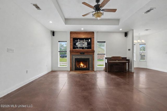 246 Pine Driveway, Bay Saint Louis, MS 39520