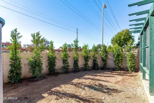 4822 W NORTHERN Avenue, Glendale, AZ 85301