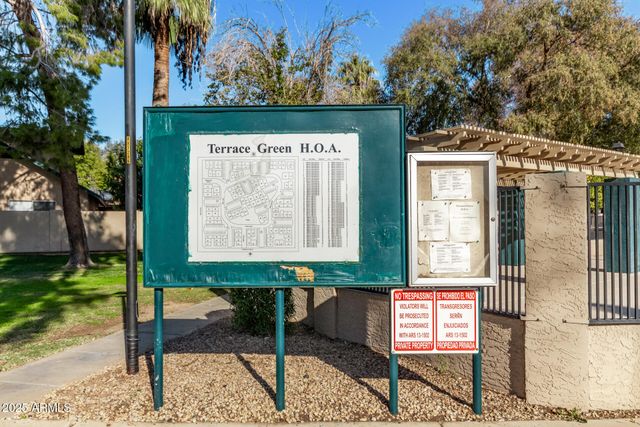 4822 W NORTHERN Avenue, Glendale, AZ 85301