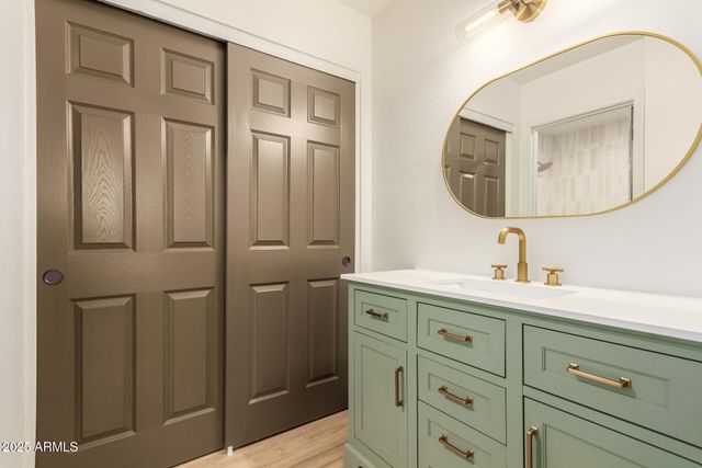 4822 W NORTHERN Avenue, Glendale, AZ 85301