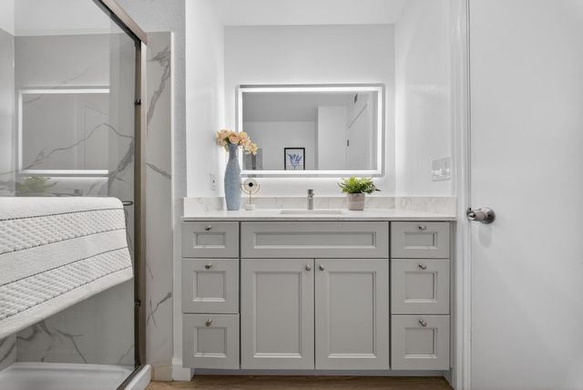 55 Del Vista Cir, Sacramento, CA 95823