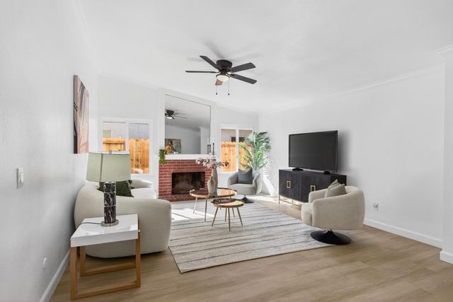 55 Del Vista Cir, Sacramento, CA 95823