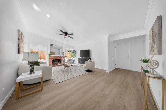 55 Del Vista Cir, Sacramento, CA 95823