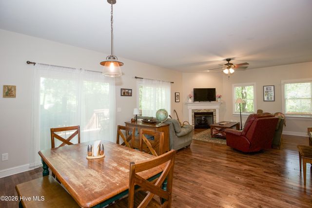 430 N Leak Street, Southern Pines, NC 28387