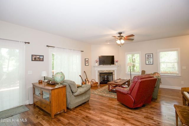 430 N Leak Street, Southern Pines, NC 28387