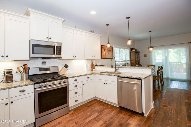 430 N Leak Street, Southern Pines, NC 28387