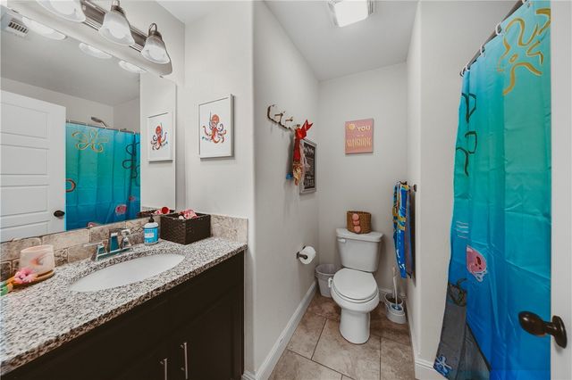 1002 E Olrich Street, Rogers, AR 72756