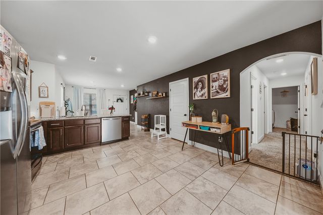 1002 E Olrich Street, Rogers, AR 72756