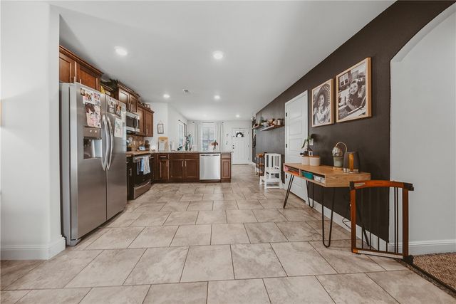 1002 E Olrich Street, Rogers, AR 72756