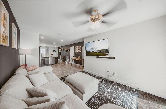 1002 E Olrich Street, Rogers, AR 72756