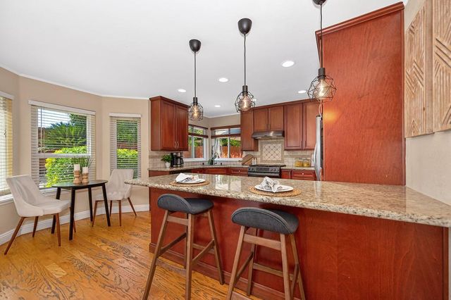 145 Timson Dr, Folsom, CA 95630