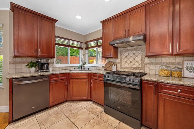 145 Timson Dr, Folsom, CA 95630