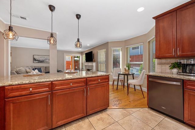 145 Timson Dr, Folsom, CA 95630