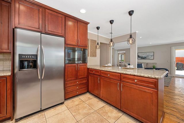 145 Timson Dr, Folsom, CA 95630