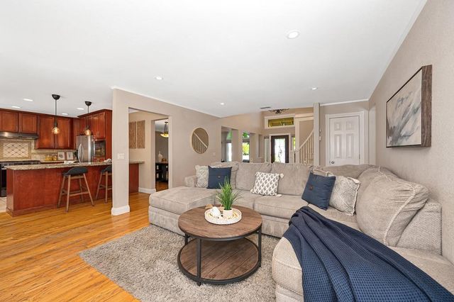 145 Timson Dr, Folsom, CA 95630