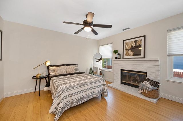 145 Timson Dr, Folsom, CA 95630