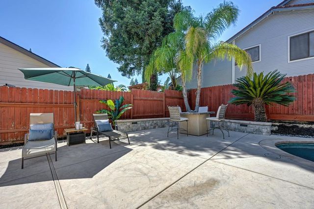 145 Timson Dr, Folsom, CA 95630