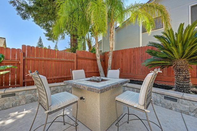 145 Timson Dr, Folsom, CA 95630