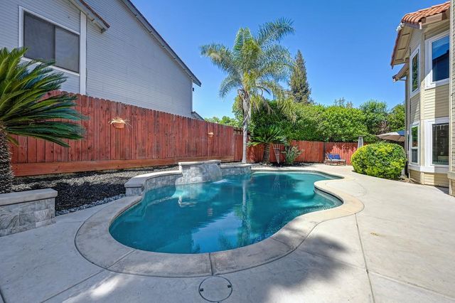 145 Timson Dr, Folsom, CA 95630