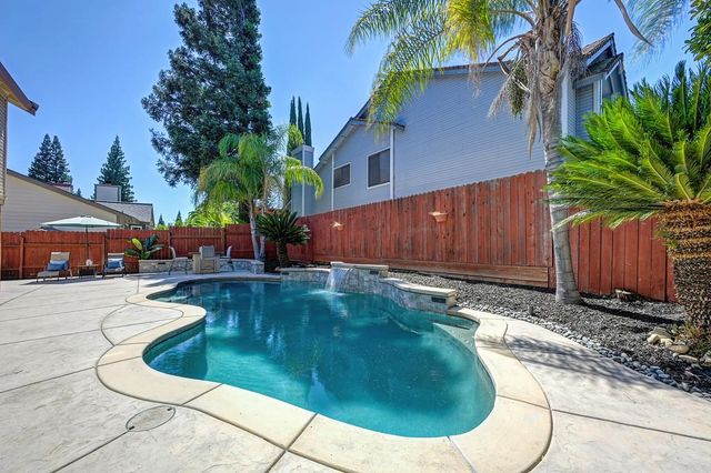 145 Timson Dr, Folsom, CA 95630