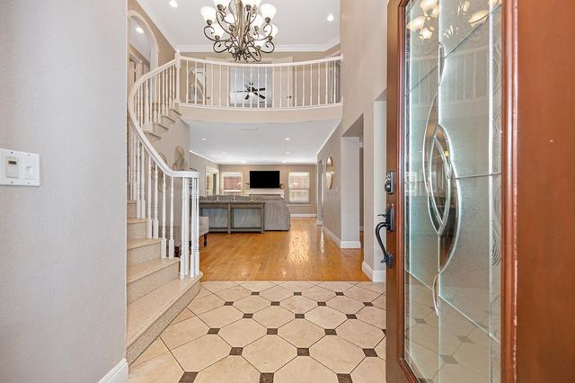 145 Timson Dr, Folsom, CA 95630