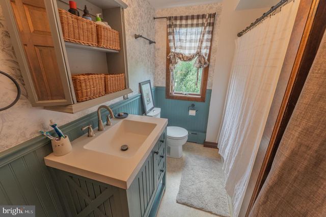 228 N 4TH ST, Emmaus, PA 18049