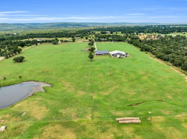 1467b Brown Road, Palo Pinto, TX 76484