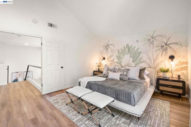 7921 Crossridge Dr, Dublin, CA 94568